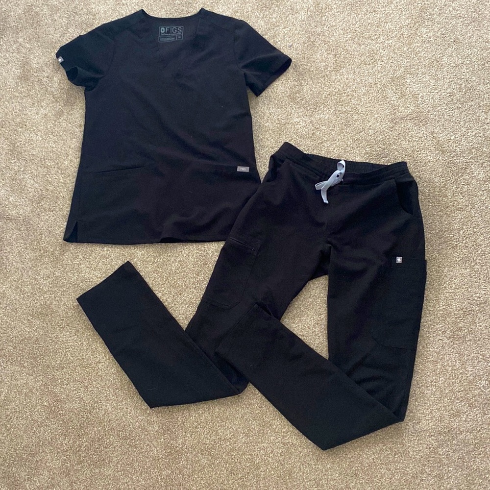 Figs black scrubs